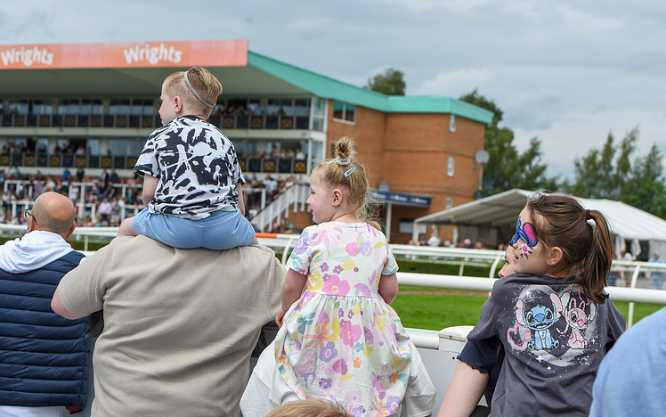 Family at Uttoxeter Racecourse