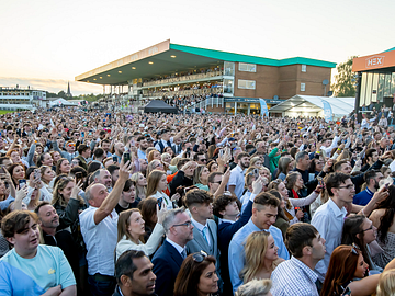 Music crowd at Uttoxeter Racecourse