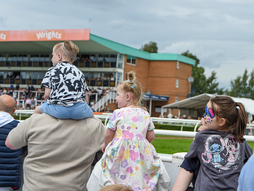Family at Uttoxeter Racecourse