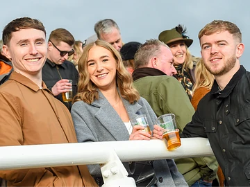 Group of people at Uttoxeter Racecourse